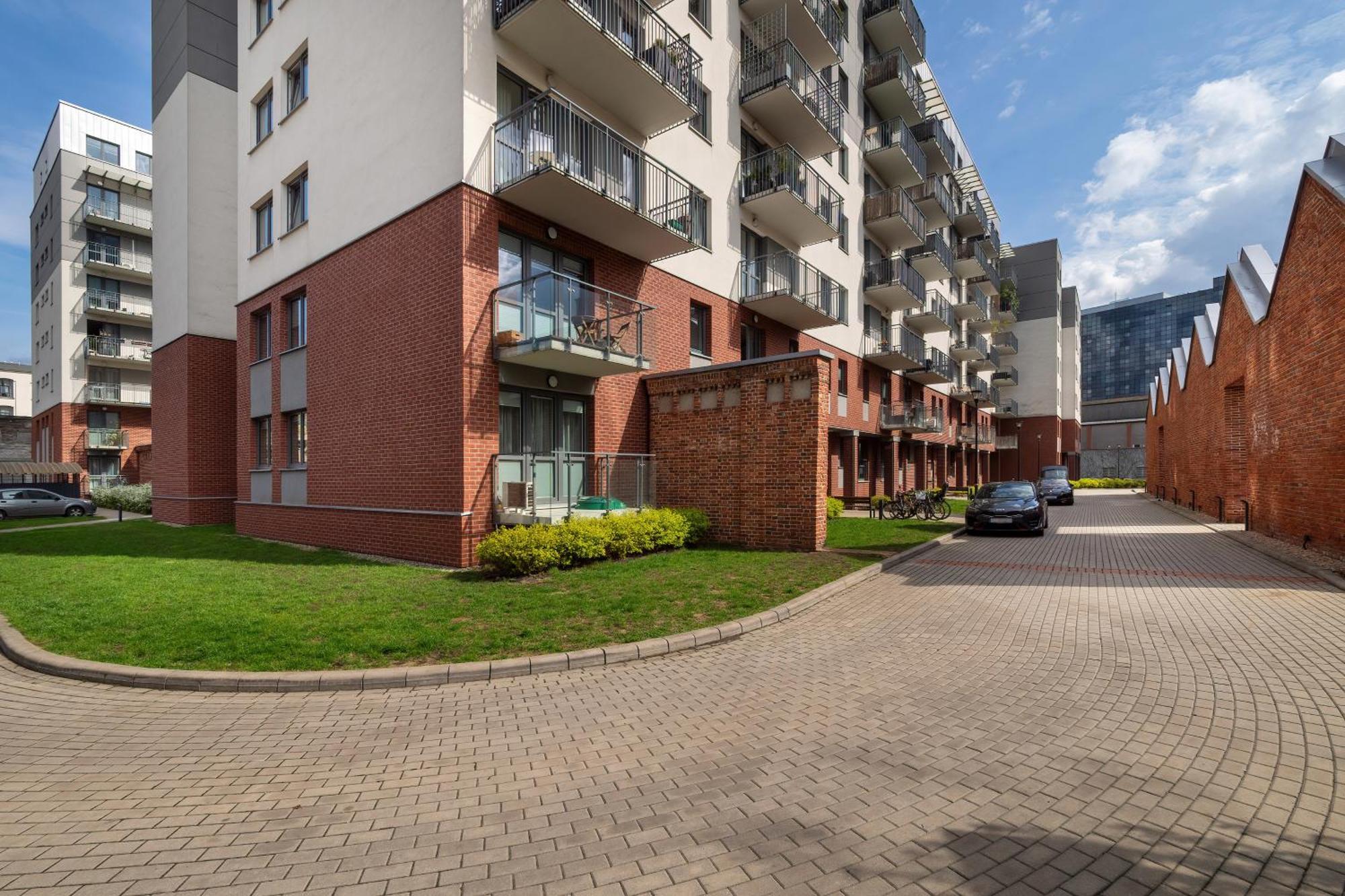 Apartament Bright With Balcony Close To The Poniatowski Park By Renters