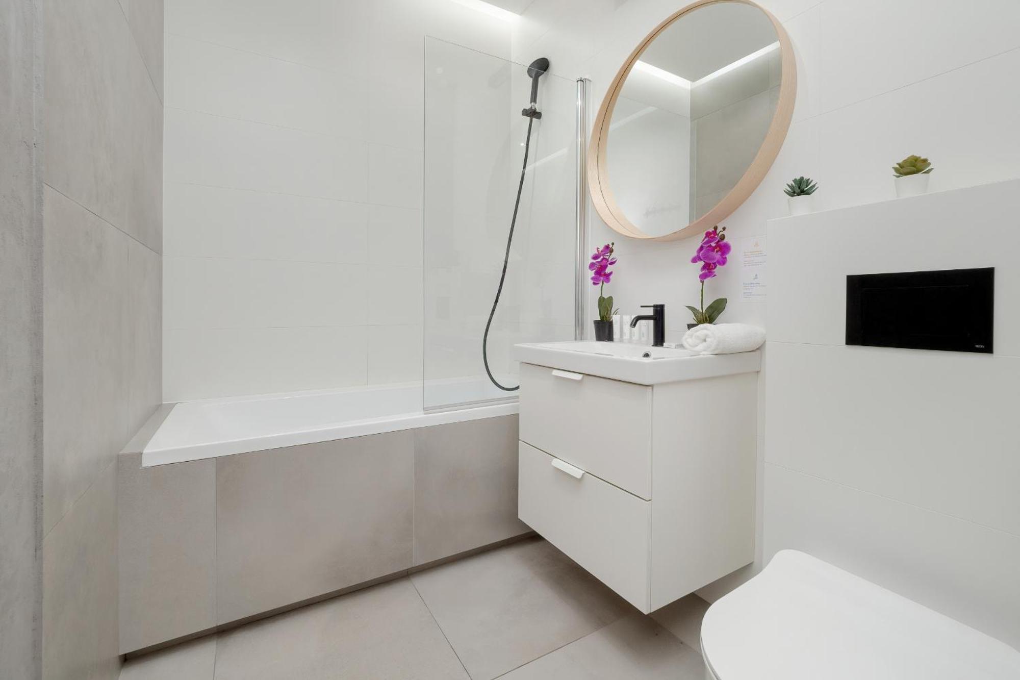 Apartament Bright With Balcony Close To The Poniatowski Park By Renters *