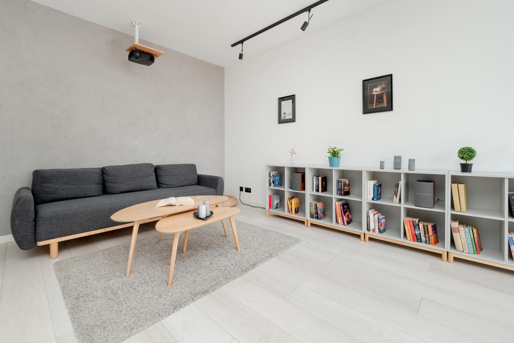 Apartament Bright With Balcony Close To The Poniatowski Park By Renters